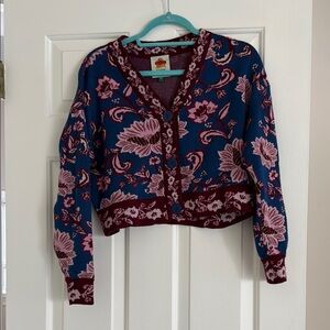 Floral cropped sweater